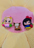 Rapunzel en (lapiz) snowen (lapiz) torito en (lapicero)