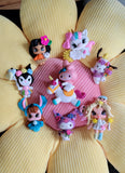 Moana, 2 kuromis, melody, pochaco,unicorn, estich, niña  (TODOS EN LAPIS)
