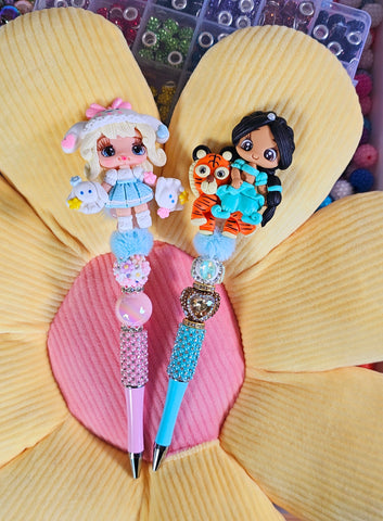 Jasmine y cinna girl (lapiceros)