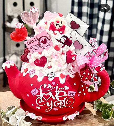 Valentine's tea pot
